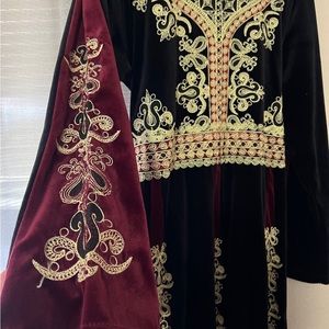 Velvet abaya